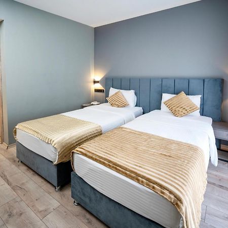 Orya Hotel Istanbul Bagian luar foto