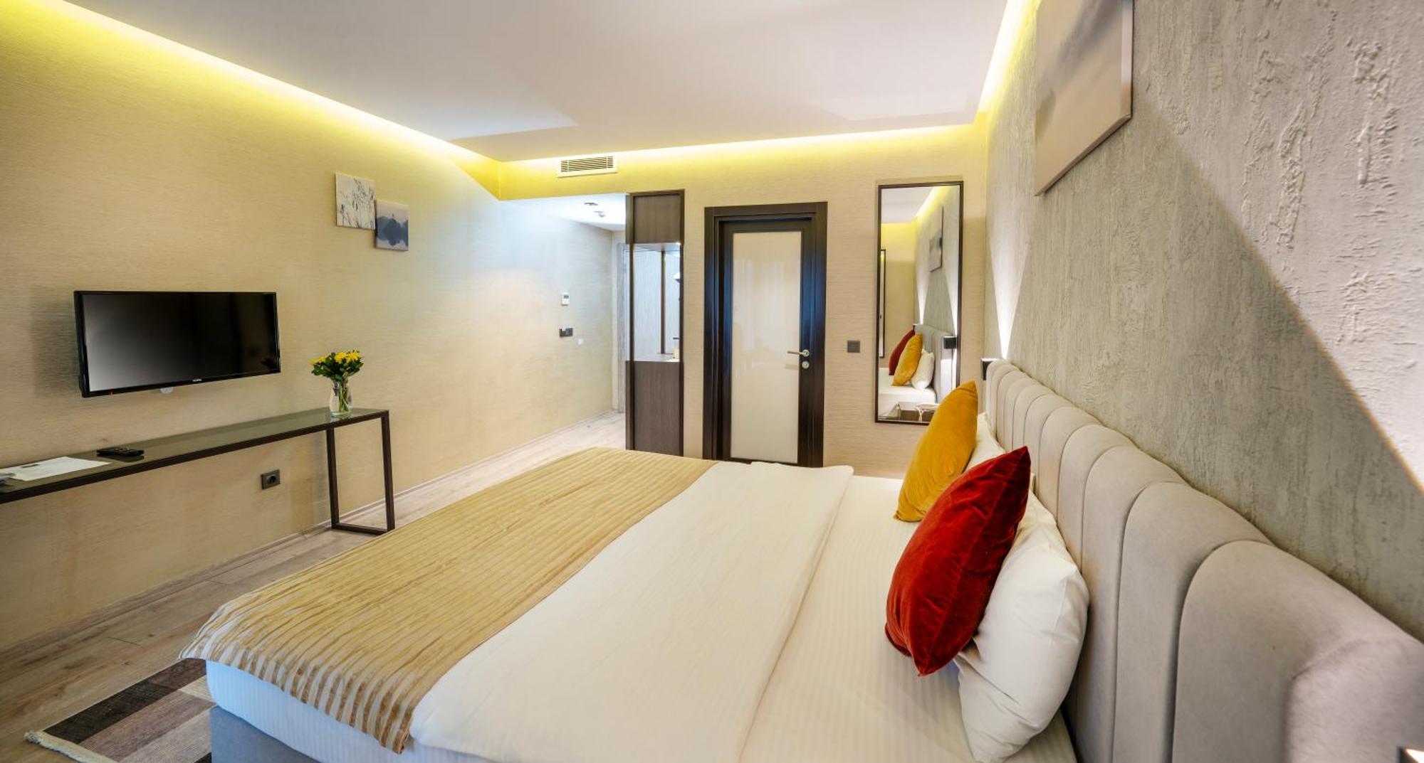 Orya Hotel Istanbul Bagian luar foto