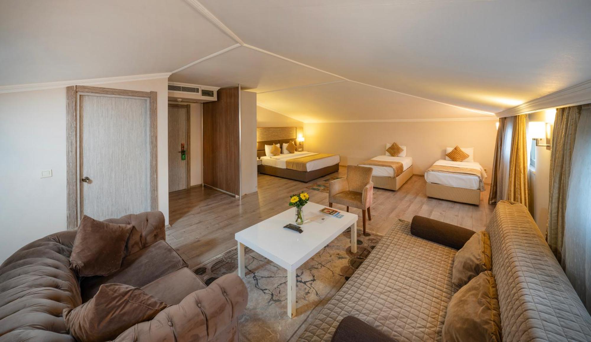 Orya Hotel Istanbul Bagian luar foto