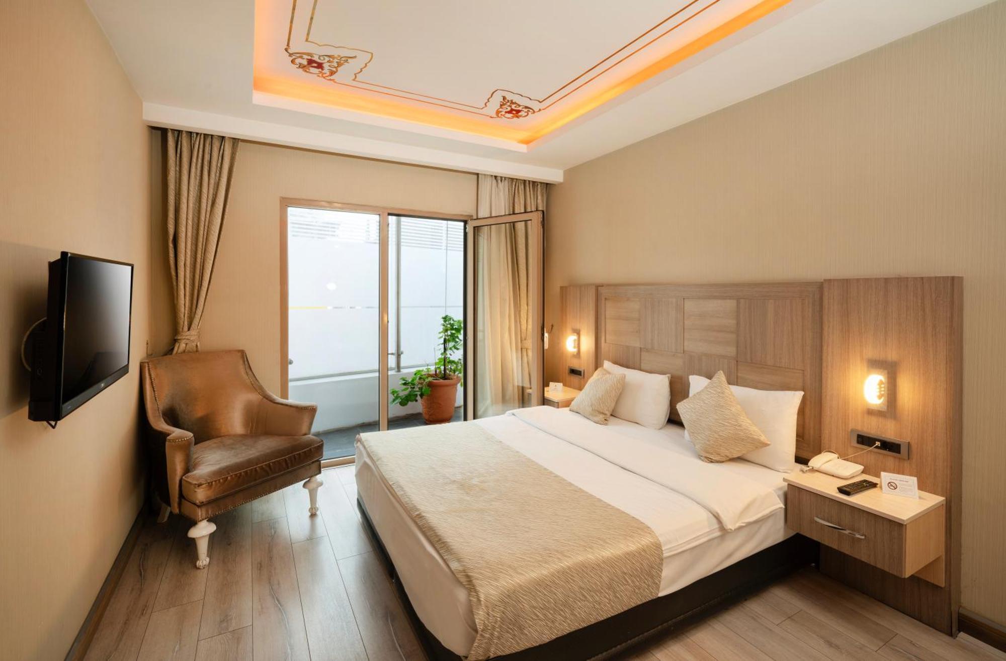 Orya Hotel Istanbul Bagian luar foto