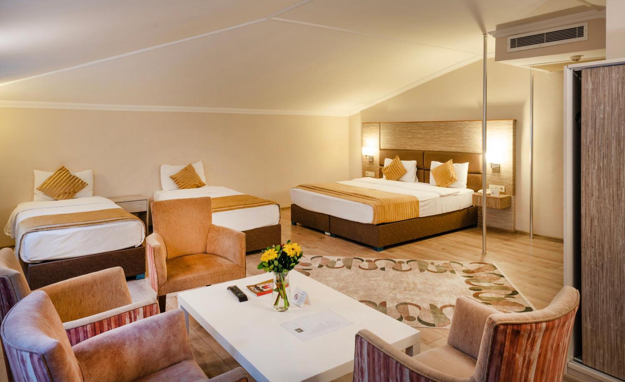Orya Hotel Istanbul Bagian luar foto