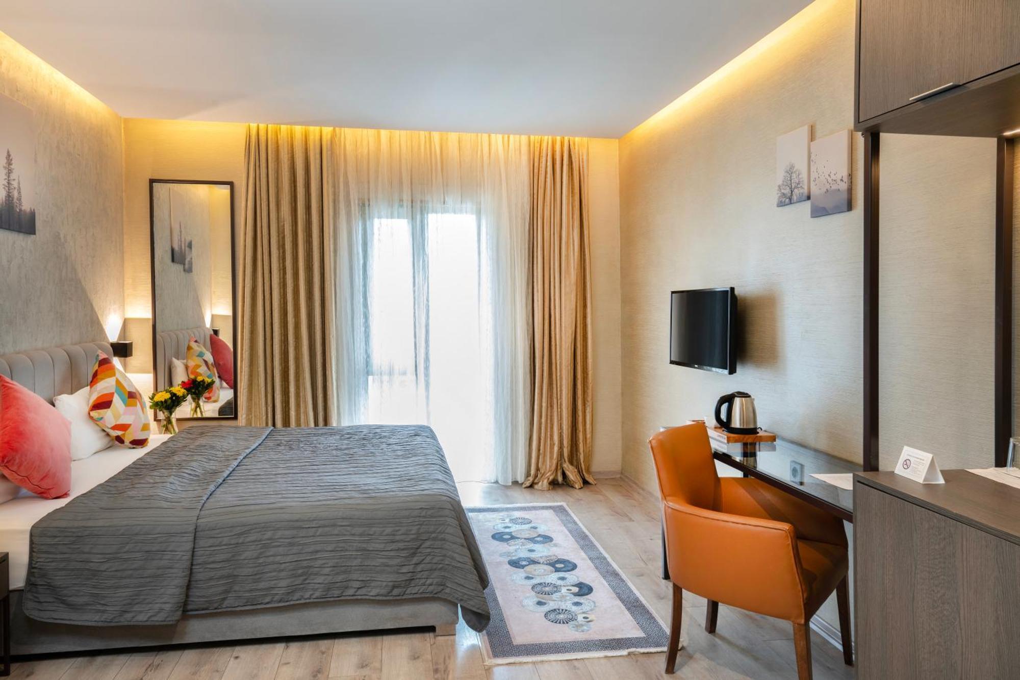 Orya Hotel Istanbul Bagian luar foto
